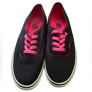 Vans Off The Wall Authentic Unisex Sneakers Skate Shoes Size 3.5 Kids Black Pink